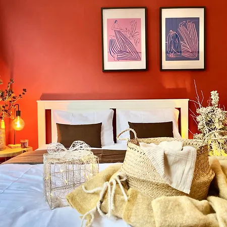 Ruby Apartment